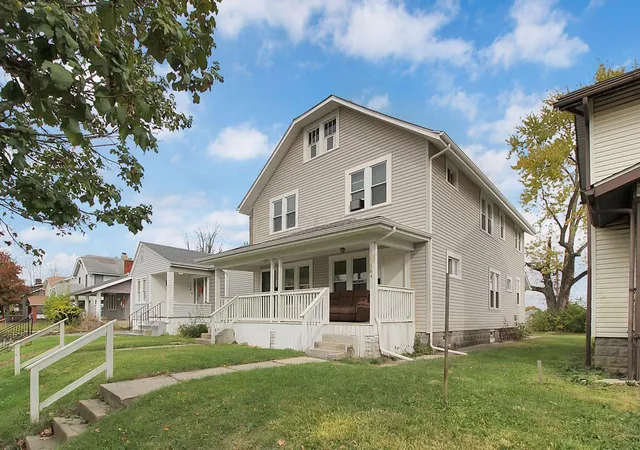 3rd image of 162 Columbian Ave, Columbus, OH 43223