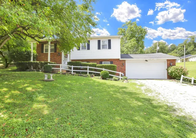 1st image of 1935 Old Logan Rd Se, Lancaster, OH 43130 | MLS# 226030950