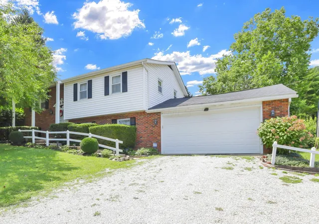 4th image of 1935 Old Logan Rd Se, Lancaster, OH 43130 | MLS# 226030950