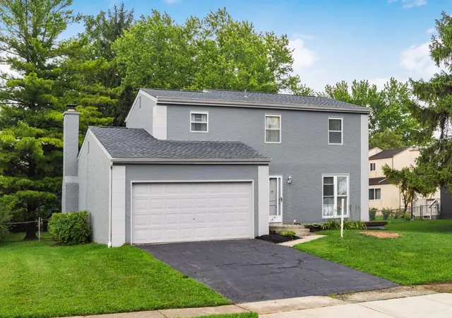 Photo 3 of Single family home for sale at 646 Darlene Pl, Galloway, OH 43119 | MLS# 226030966 | Listing updated on 2026-09-10