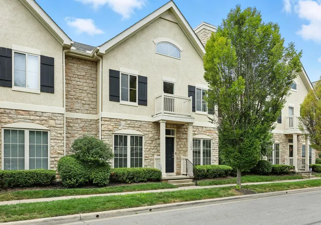Photo 1 of Condo for sale at 1784 Ridgecliff Rd, Columbus, OH 43221 | MLS# 226031218 | Listing updated on 2026-09-15