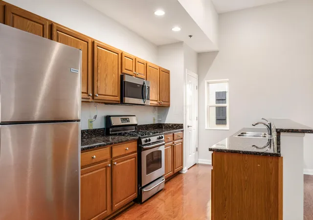 Photo 3 of Condo for sale at 1784 Ridgecliff Rd, Columbus, OH 43221 | MLS# 226031218 | Listing updated on 2026-09-15