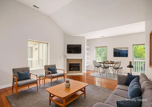 Photo 4 of Condo for sale at 1784 Ridgecliff Rd, Columbus, OH 43221 | MLS# 226031218 | Listing updated on 2026-09-15