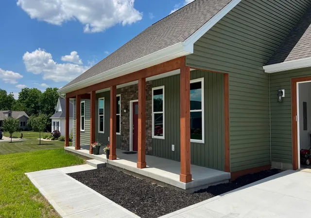 2nd image of 1564 Brooke Park Dr, Circleville, OH 43113 | MLS# 226031039