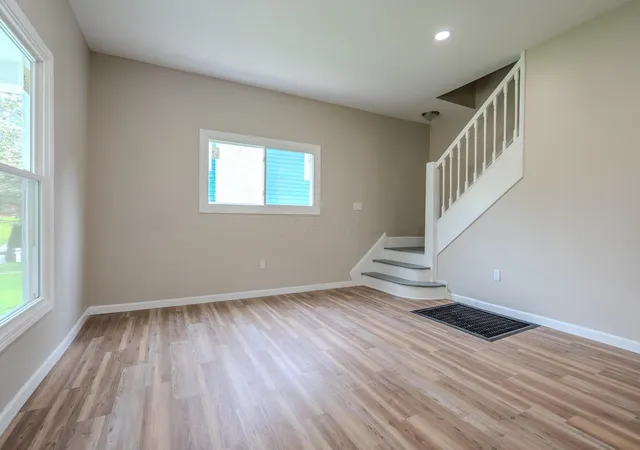 Photo 3 of Single family home for sale at 1216 Amherst Pl, Dayton, OH 45406 | MLS# 226030973 | Listing updated on 2026-10-09