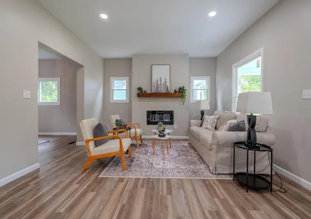 Photo 3 of Single family home for sale at 1216 Amherst Pl, Dayton, OH 45406 | MLS# 226030973 | Listing updated on 2026-10-09