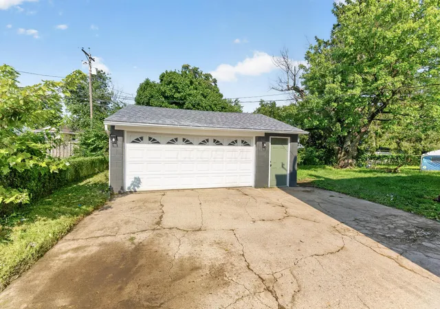 5th image of 3861 Tamara Dr, Grove City, OH 43123 | MLS# 226030967
