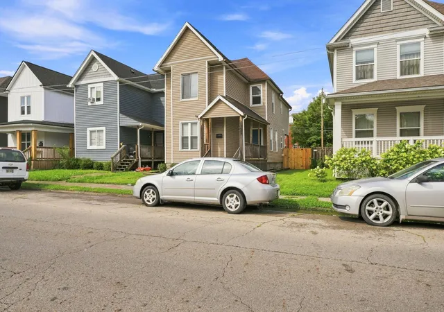Photo 2 of Single family home for sale at 123 Avondale Ave, Columbus, OH 43222 | MLS# 226032572 | Listing updated on 2026-09-14
