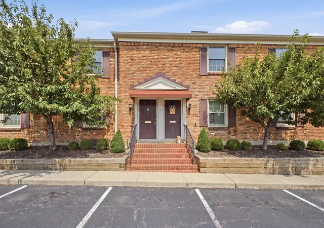 Photo 1 of Condo for sale at 952 Chatham Ln #K, Columbus, OH 43221 | MLS# 226031048 | Listing updated on 2026-09-09