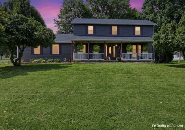 1st image of 1520 Hamburg Rd Sw, Lancaster, OH 43130 | MLS# 226031033