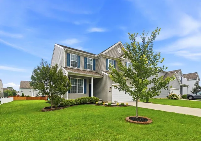 Single family home for sale at 182 Mannaseh Dr W, Granville, OH 43023 | MLS# 226031067