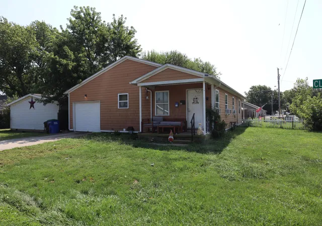 Photo 3 of Multi family home for sale at 403 Clyburn Ave, Washington Court House, OH 43160 | MLS# 226030992 | Listing updated on 2026-08-14