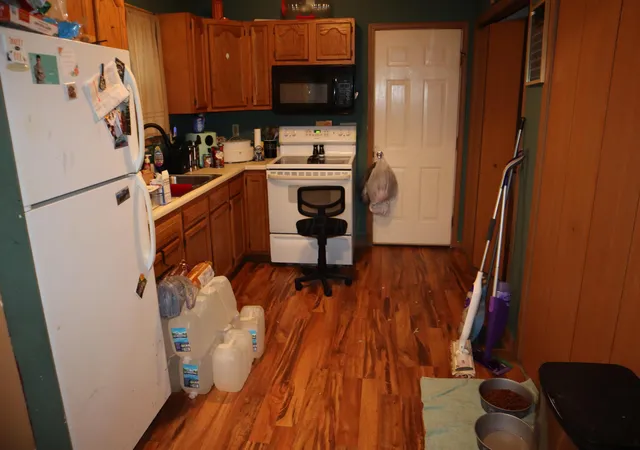 Listing Photo 4 - Condo for sale in building located at 403 Clyburn Ave, Washington Court House, OH 43160