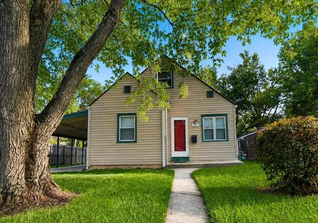 Photo 1 of Single family home for sale at 1011 E N Broadway St, Columbus, OH 43224 | MLS# 226031009 | Listing updated on 2026-09-08