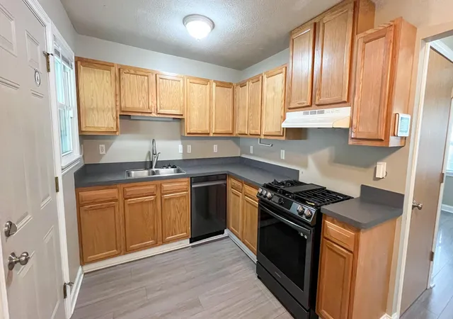 3rd image of 1011 E North Broadway St, Columbus, OH 43224 | MLS# 226031009