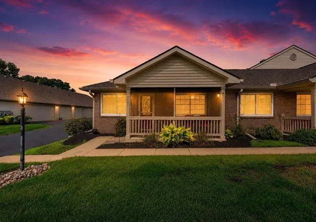1st image of 4351 Seahorse Ln, Groveport, OH 43125 | MLS# 226031031