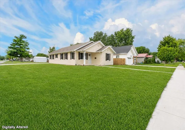 35th image of 1104 E Paint St, Washington Court House, OH 43160 | MLS# 226031046
