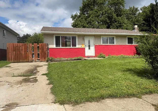 1st image of 4573 Stonehedge Rd, Columbus, OH 43231 | MLS# 226031681