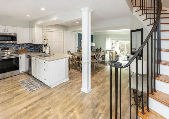Photo 3 of Sale Pending at 2828 Chateau Cir #84, Columbus, OH 43221 | MLS# 226031143 | Listing updated on 2026-09-14