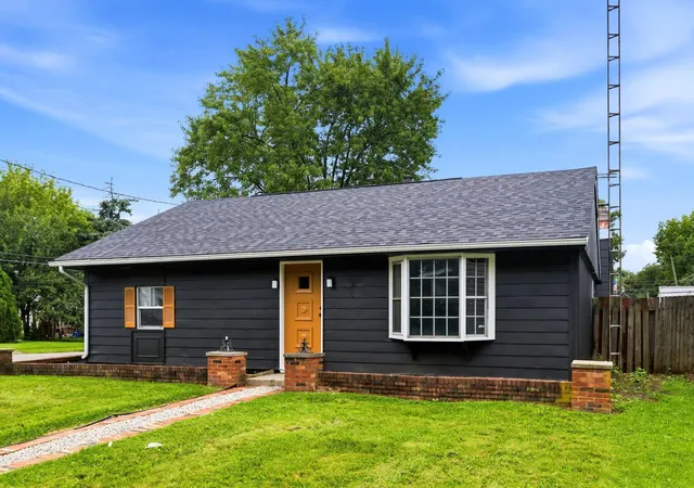 1st image of 589 Uncapher Ave, Marion, OH 43302 | MLS# 226031071