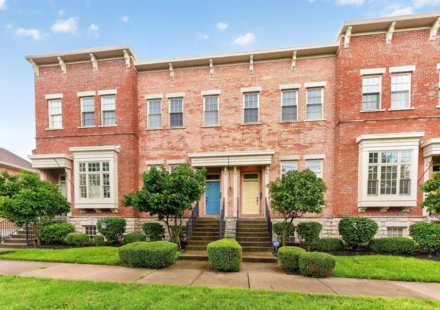 1st image of 35 W Frankfort St, Columbus, OH 43206 | MLS# 226031787
