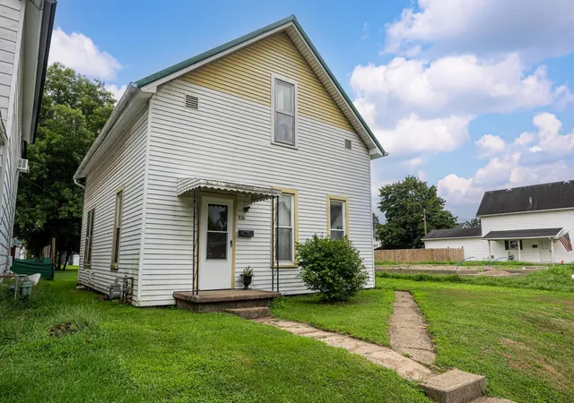 1st image of 936 S Lawn Ave, Coshocton, OH 43812 | MLS# 226031113