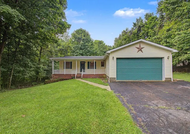 1st image of 589 Floral Valley Dr W, Howard, OH 43028 | MLS# 226031153