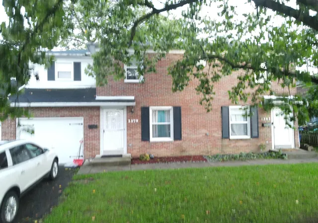 4th image of 1379-1381 Bradshire Dr, Columbus, OH 43220 | MLS# 226031165