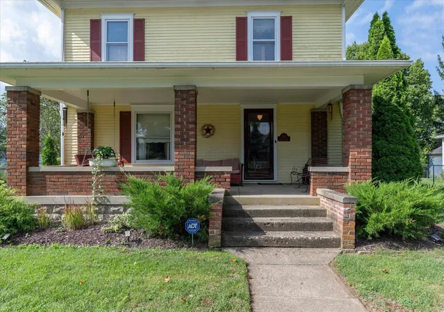 Photo 3 of Single family home for sale at 122 W Springfield St, Frankfort, OH 45628 | MLS# 226031398 | Listing updated on 2026-08-22