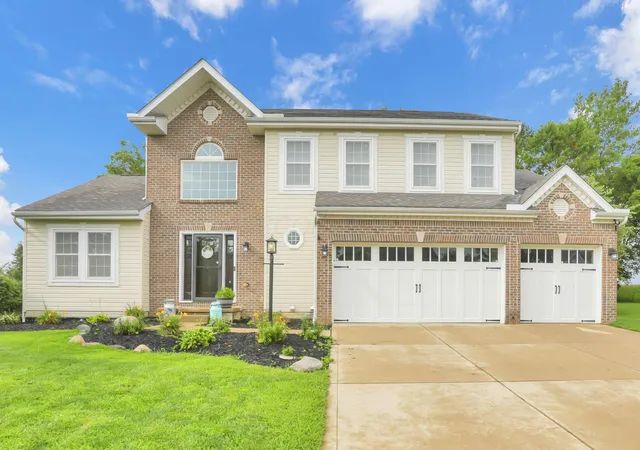 1st image of 246 Weeping Willow Run Dr, Johnstown, OH 43031 | MLS# 226031411