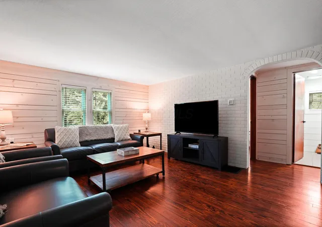 Photo 5 of Single family home for sale at 23458 Goose Crk Rd, South Bloomingville, OH 43152 | MLS# 226031342 | Listing updated on 2026-08-19