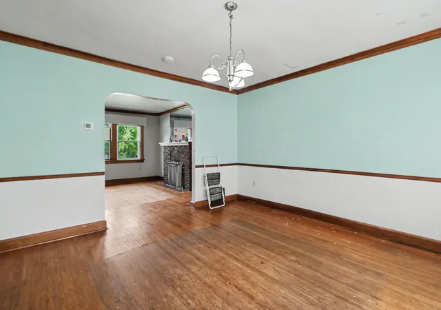 Photo 4 of Sale Pending at 19 Hoffman Ave, Mansfield, OH 44906 | MLS# 226031234 | Listing updated on 2026-08-24
