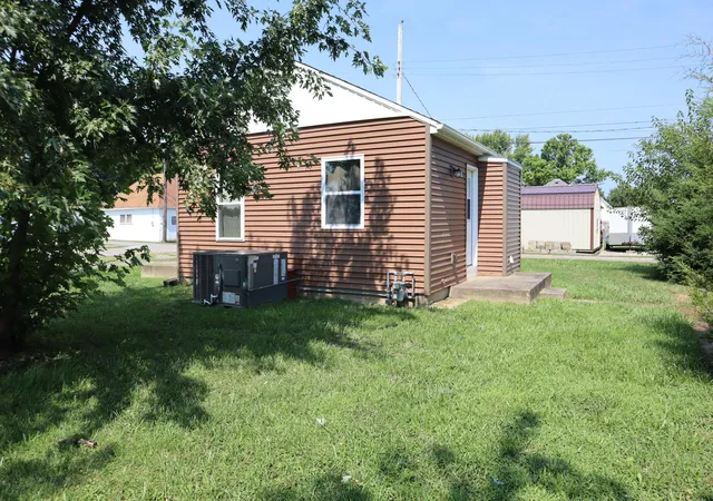 2nd image of 504 Peabody Ave, Washington Court House, OH 43160 | MLS# 226031167
