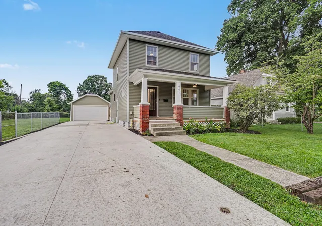 2nd image of 991 Lawrence Dr, Columbus, OH 43207 | MLS# 226031283