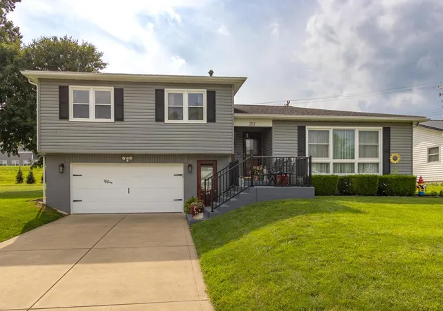 Photo 4 of Single family home for sale at 253 Marvel Dr, Lancaster, OH 43130 | MLS# 226031172 | Listing updated on 2026-09-14