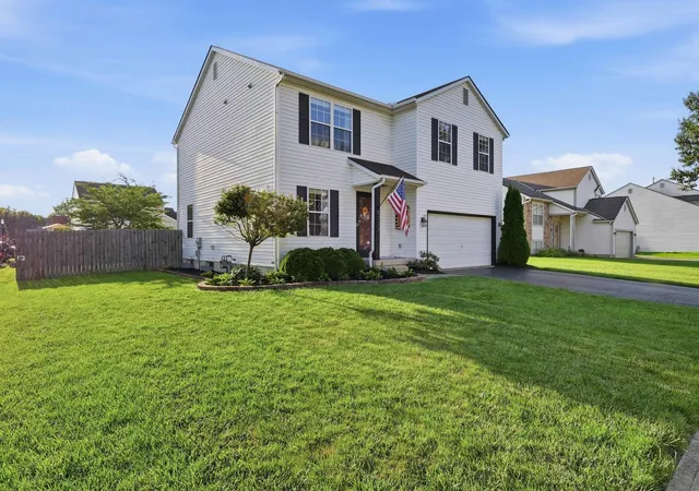 Photo 3 of Single family home for sale at 5729 Rarey Ave W, Groveport, OH 43125 | MLS# 226031966 | Listing updated on 2026-10-01