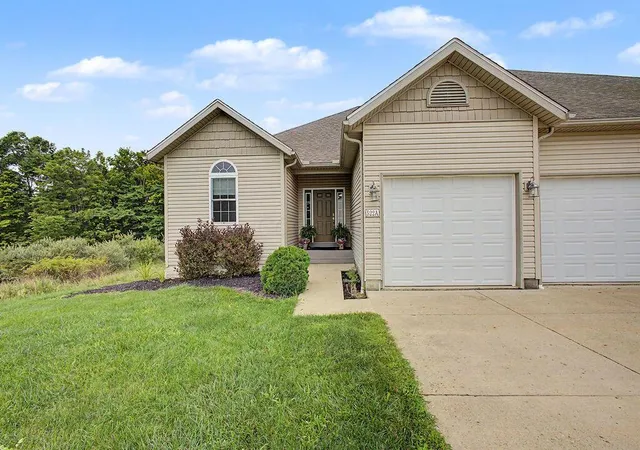 1st image of 522 A Hickory Ln, Howard, OH 43028 | MLS# 226031423