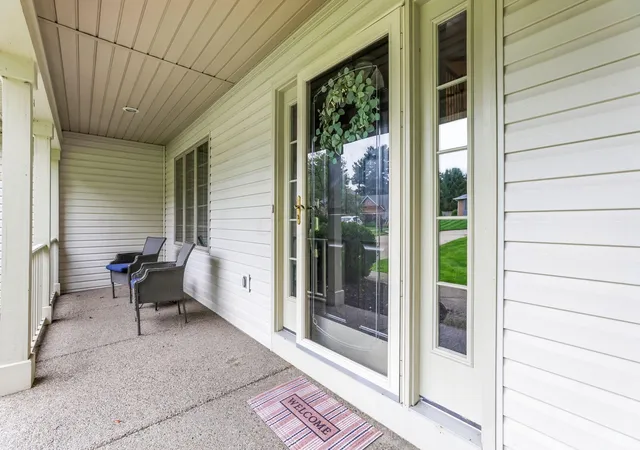 4th image of 1365 Normandy Dr, Newark, OH 43055 | MLS# 226031330