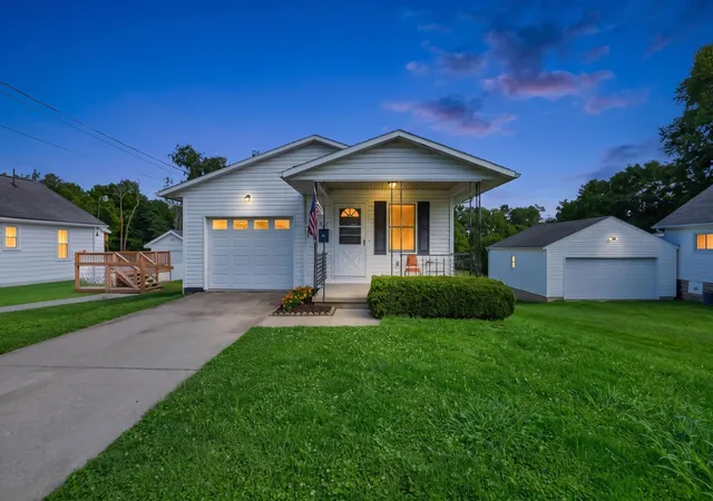 Photo 1 of Single family home for sale at 935 Reese Ave, Lancaster, OH 43130 | MLS# 226031620 | Listing updated on 2026-08-23