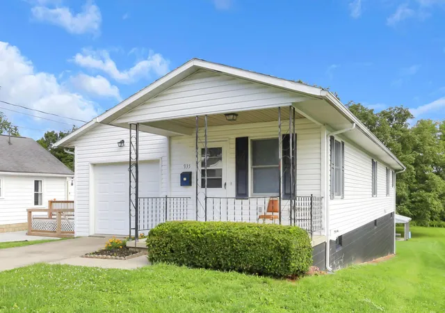 Photo 4 of Single family home for sale at 935 Reese Ave, Lancaster, OH 43130 | MLS# 226031620 | Listing updated on 2026-08-23