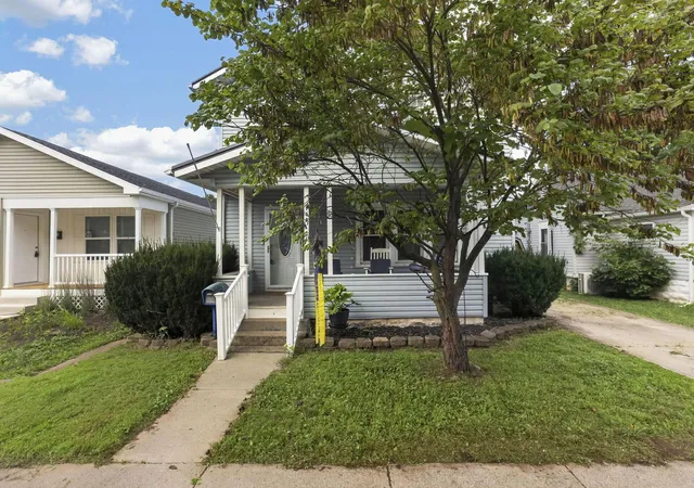 2nd image of 164 E Channel St, Newark, OH 43055 | MLS# 226031213