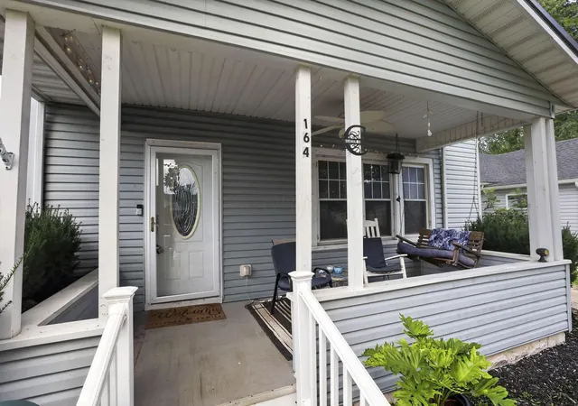 4th image of 164 E Channel St, Newark, OH 43055 | MLS# 226031213