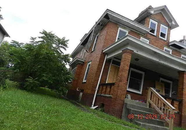 3rd image of 656 Oakwood Ave #652, Columbus, OH 43205 | MLS# 226031221