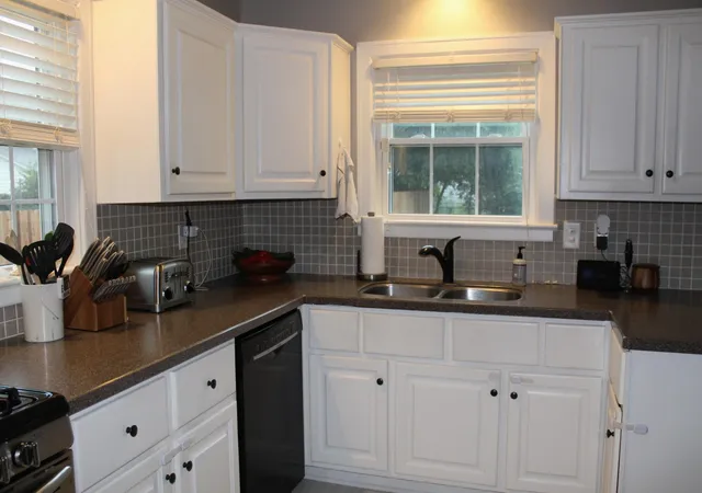 4th image of 1800 Pembrook Rd, Springfield, OH 45504 | MLS# 226031235