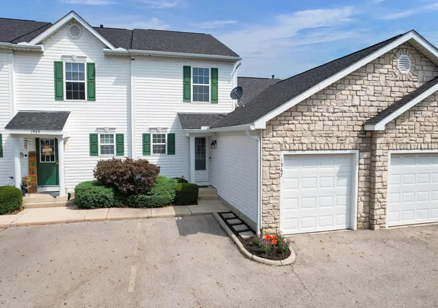 Photo 1 of Condo for sale at 1967 Bashan Dr #82D, Columbus, OH 43228 | MLS# 226032202 | Listing updated on 2026-09-14
