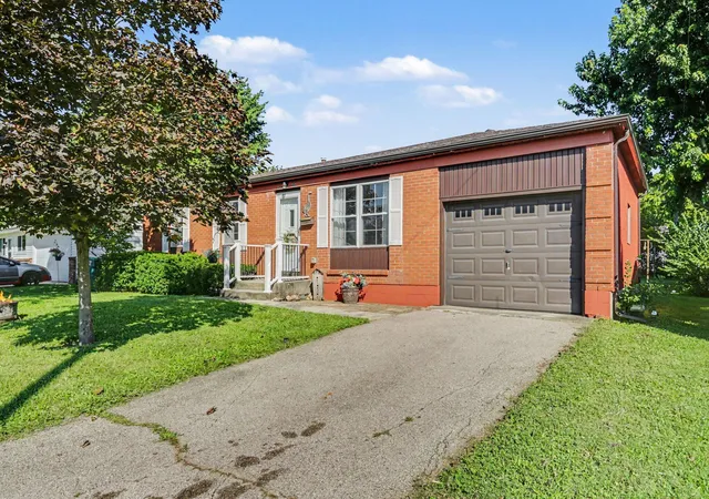 Photo 3 of Single family home for sale at 750 Crescent Dr, West Jefferson, OH 43162 | MLS# 226031387 | Listing updated on 2026-09-24