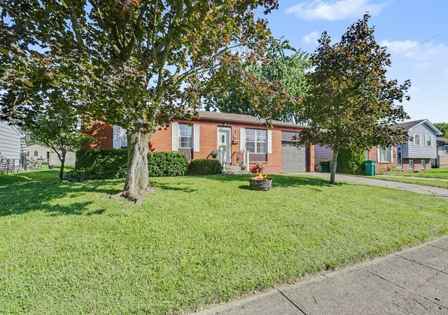 Photo 4 of Single family home for sale at 750 Crescent Dr, West Jefferson, OH 43162 | MLS# 226031387 | Listing updated on 2026-09-24