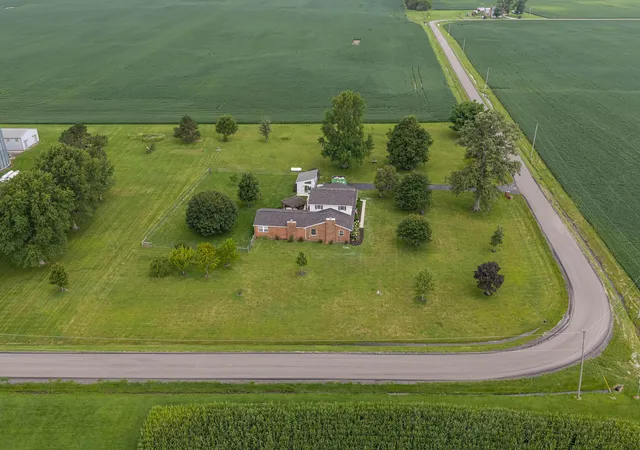 Photo 3 of Sale Pending at 6200 Junk Rd, Mount Sterling, OH 43143 | MLS# 226031255 | Listing updated on 2026-08-19