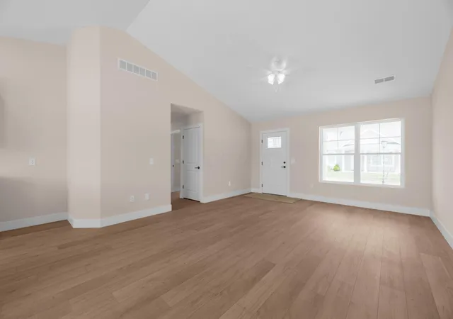 Photo 3 of Condo for sale at 204 Cumberland Meadows Cir, Hebron, OH 43025 | MLS# 226031264 | Listing updated on 2026-09-30