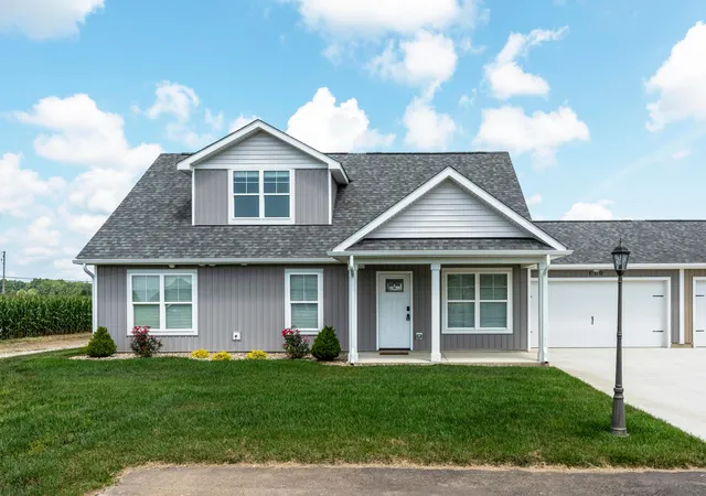 1st image of 208 Cumberland Meadows Cir, Hebron, OH 43025 | MLS# 226031265